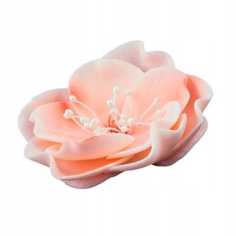 Eustoma łososiowy kwiat z masy cukrowej Eustoma łososiowy kwiat z masy cukrowej
